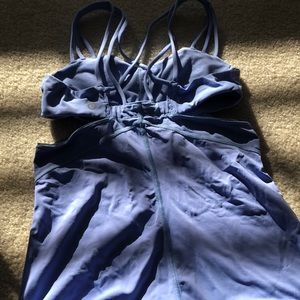 Lululemon top